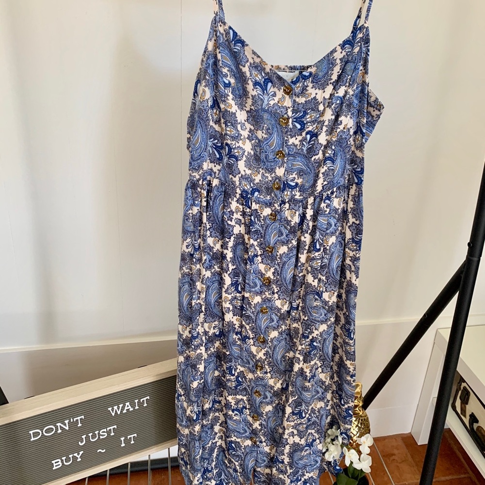 H&M Dress Paisley Print